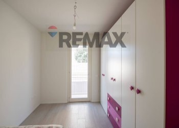 Stanza vuota - Three-room apartment via po
 
1113, Ostra - photo 43