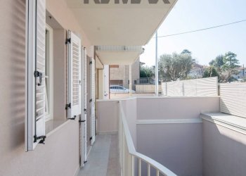 Balcone - Three-room apartment via po
 
1113, Ostra - photo 47