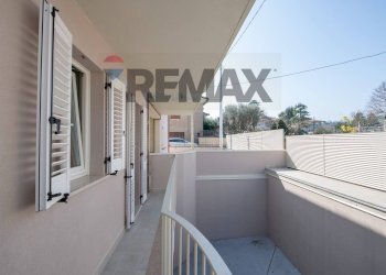 Balcone - Three-room apartment via po
 
1113, Ostra - photo 48