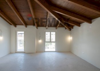 Stanza vuota - Three-room apartment via po
 
1113, Ostra - photo 54