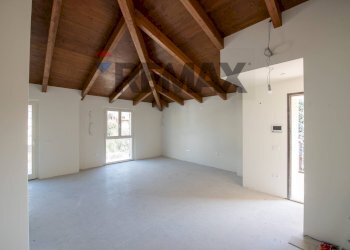 Stanza vuota - Three-room apartment via po
 
1113, Ostra - photo 57