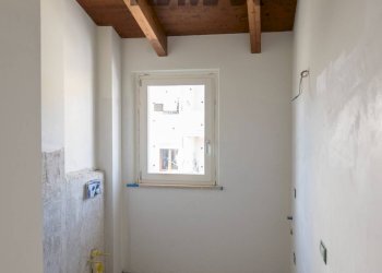 Stanza vuota - Three-room apartment via po
 
1113, Ostra - photo 62