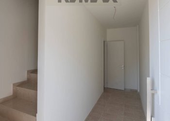 Stanza vuota - Three-room apartment via po
 
1113, Ostra - photo 84