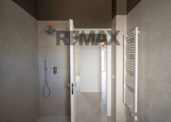 Bagno - Three-room apartment via po
 
1113, Ostra - photo 98