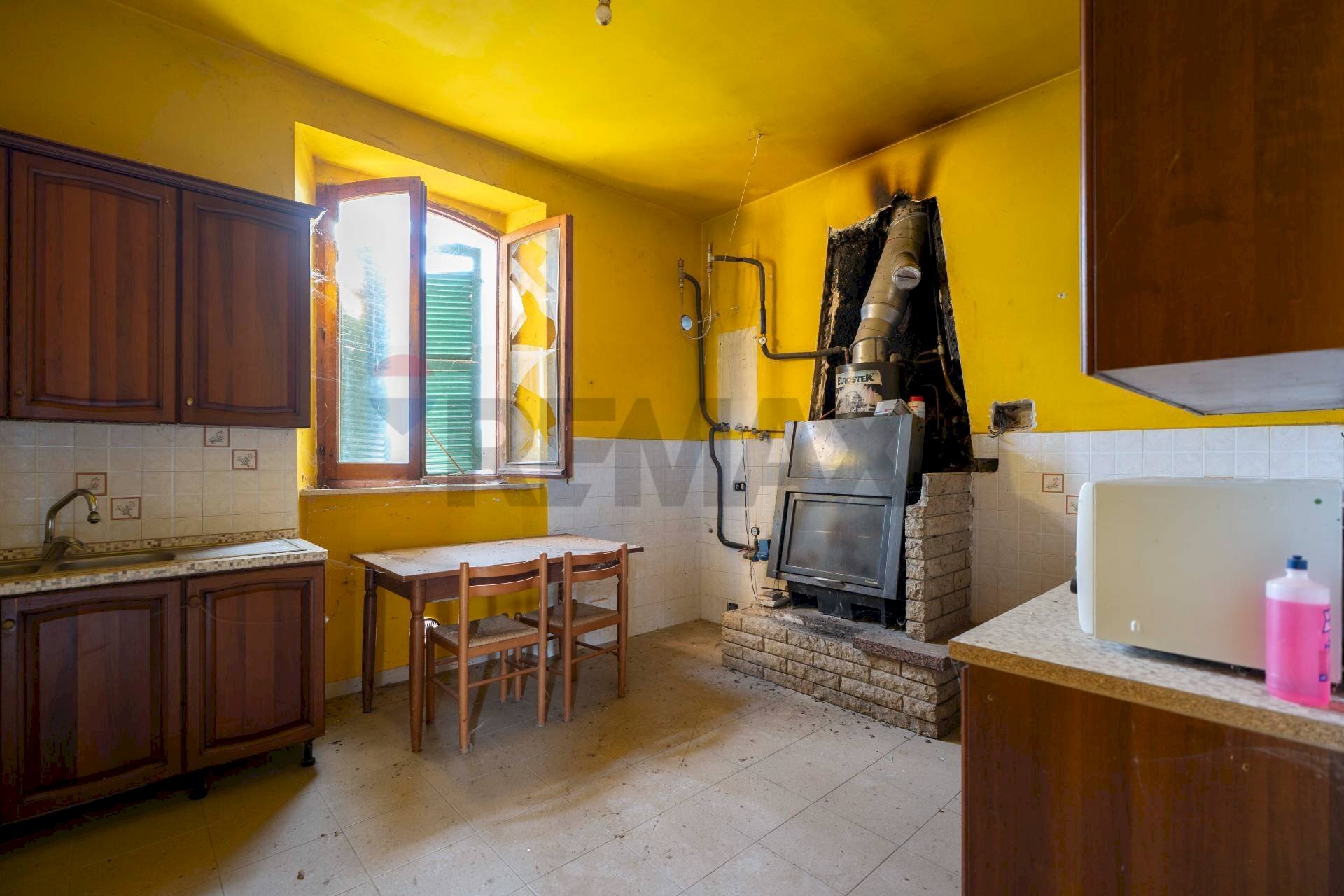 Cucina - Casa indipendente Frazione Prosano
 
25, Arcevia - foto 3