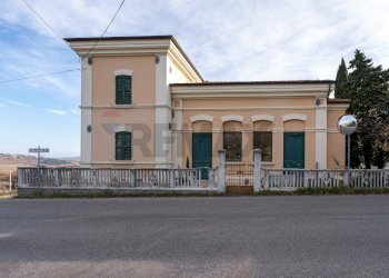 Casa all\'aperto - Casa indipendente Frazione Prosano
 
25, Arcevia - foto 1