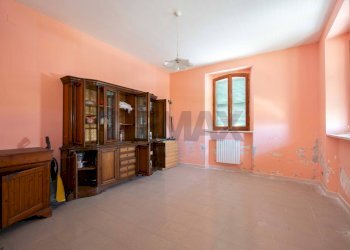 Soggiorno - Casa indipendente Frazione Prosano
 
25, Arcevia - foto 5