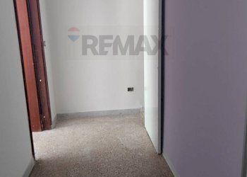 Hall / corridoio - Commercial Premises VIA SARDEGNA, Caltagirone - photo 5