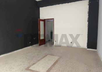 Stanza vuota - Commercial Premises VIA SARDEGNA, Caltagirone - photo 8