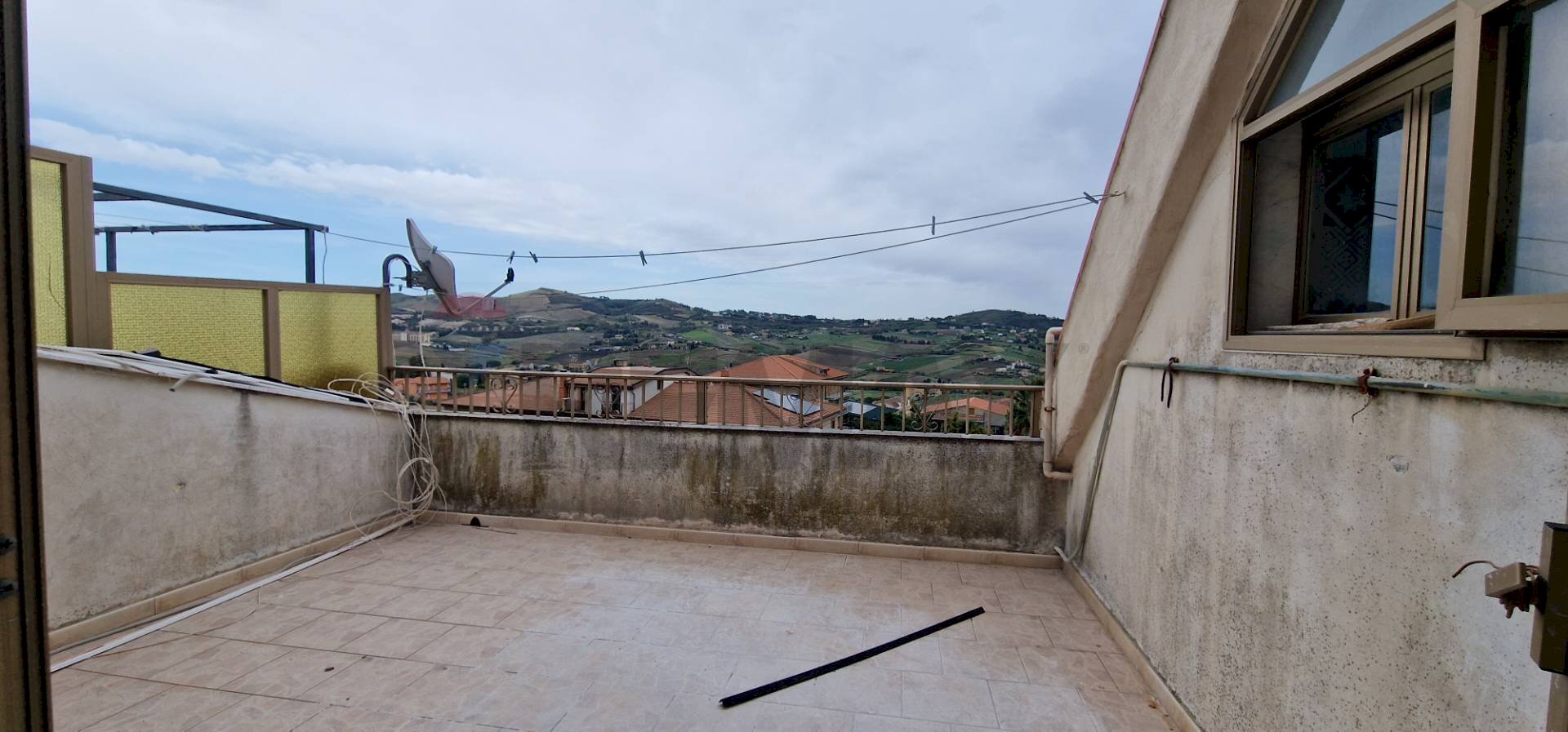 Terrazza - Four-room apartment Strada Vicinale Mugavero
 
s.n.c., Enna - photo 3