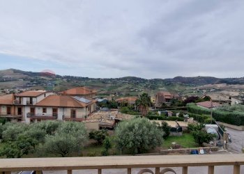 Vista delle montagne - Appartamento Strada Vicinale Mugavero
 
s.n.c., Enna - foto 2