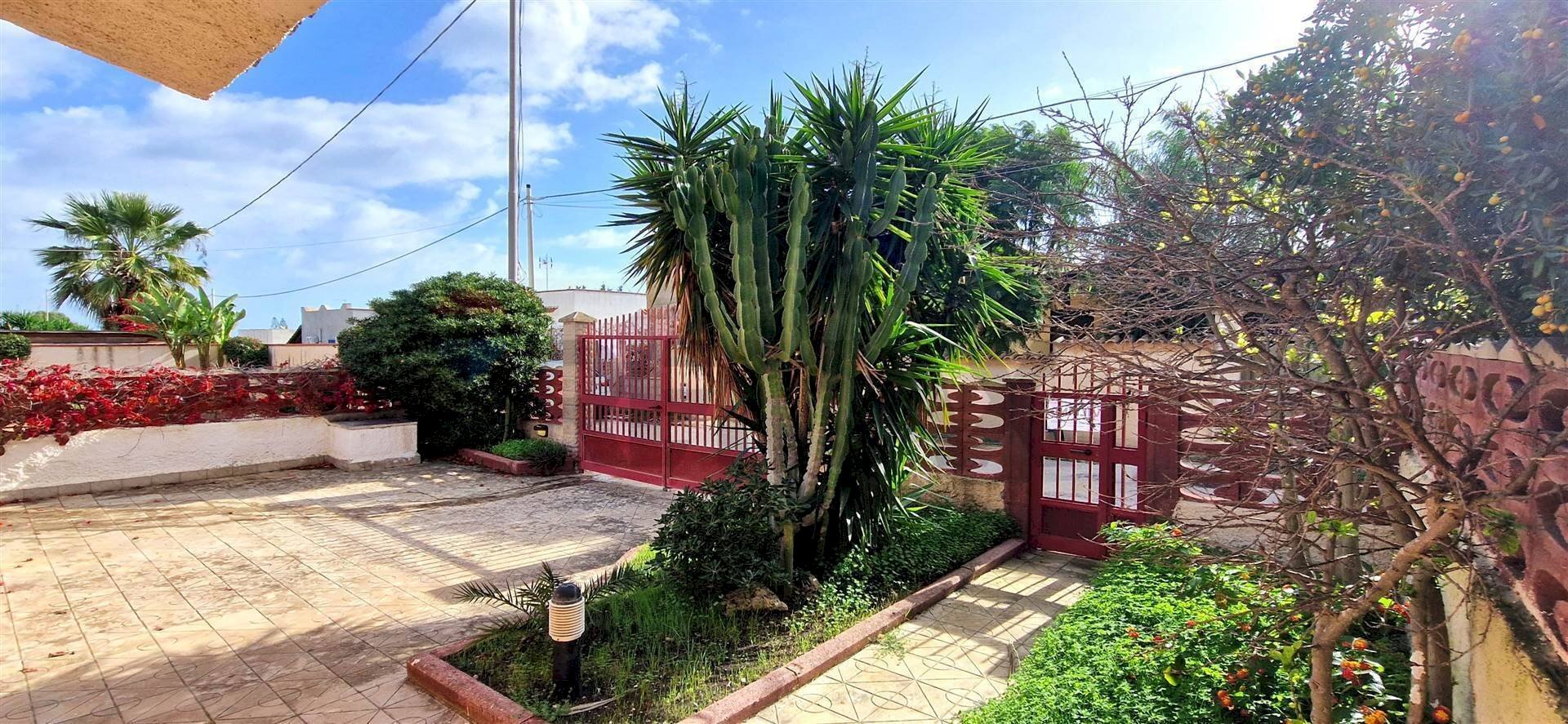 Giardino - Villa Viale dei Villini
 
13, Noto - foto 2