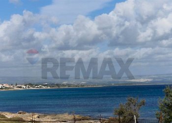 Vista dell\'acqua - Villa Viale dei Villini
 
13, Noto - foto 13