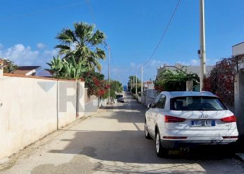 Edificio all\'aperto - Villa Viale dei Villini
 
13, Noto - foto 25