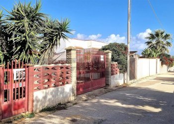 Edificio all\'aperto - Villa Viale dei Villini
 
13, Noto - foto 37