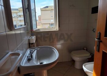 Bagno - Locale Commerciale Via Redentore
 
216, Caltanissetta - foto 5