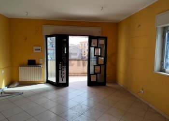 Stanza vuota - Locale Commerciale Via Redentore
 
216, Caltanissetta - foto 6