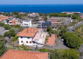 Vista dell\'acqua - Villa Via Gurne
 
5, Acireale - foto 3