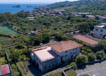 Vista delle montagne - Villa Via Gurne
 
5, Acireale - foto 6