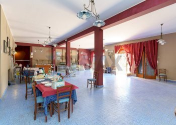 Sala da pranzo - Villa Via Gurne
 
5, Acireale - foto 19