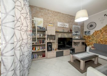 Soggiorno - Casa indipendente Via Vittorio Emanuele Secondo
 
262, Motta Sant'Anastasia - foto 1