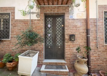 Casa all\'aperto - Casa indipendente Via Vittorio Emanuele Secondo
 
262, Motta Sant'Anastasia - foto 2