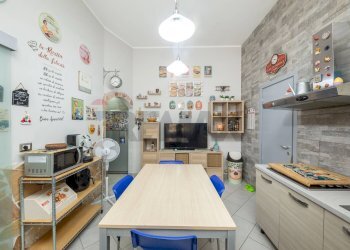 Cucina - Casa indipendente Via Vittorio Emanuele Secondo
 
262, Motta Sant'Anastasia - foto 6