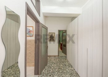 Hall / corridoio - Casa indipendente Via Vittorio Emanuele Secondo
 
262, Motta Sant'Anastasia - foto 17