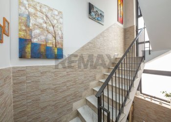 Scale - Casa indipendente Via Vittorio Emanuele Secondo
 
262, Motta Sant'Anastasia - foto 23