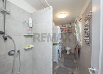 Bagno - Casa indipendente Via Vittorio Emanuele Secondo
 
262, Motta Sant'Anastasia - foto 29