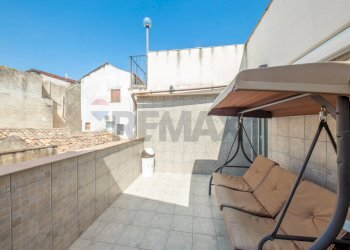 Terrazza - Casa indipendente Via Vittorio Emanuele Secondo
 
262, Motta Sant'Anastasia - foto 32