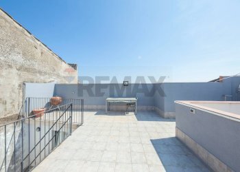 Terrazza - Casa indipendente Via Vittorio Emanuele Secondo
 
262, Motta Sant'Anastasia - foto 34