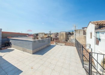 Terrazza - Casa indipendente Via Vittorio Emanuele Secondo
 
262, Motta Sant'Anastasia - foto 36