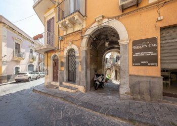 Edificio all\'aperto - Casa indipendente Via Vittorio Emanuele Secondo
 
262, Motta Sant'Anastasia - foto 40