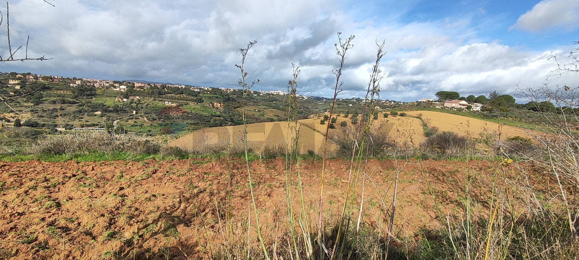 Vista delle montagne - Agricultural land C.DA REGALSEMI
 
SN, Caltagirone - photo 1