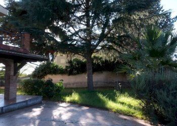 Giardino - Villa via Mario Cutelli
 
3, Pedara - foto 2