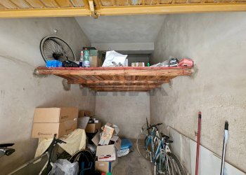 Dispensa di stoccaggio - Box VIA CORINTO
 
1/A, Siracusa - foto 6