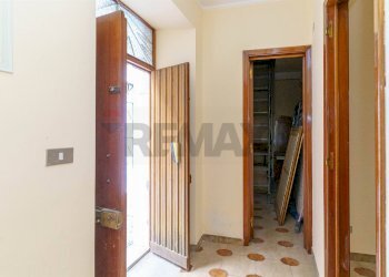 Hall / corridoio - Casa indipendente Cortile Rosmini
 
5, Bronte - foto 4