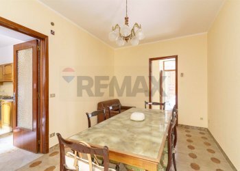 Sala da pranzo - Casa indipendente Cortile Rosmini
 
5, Bronte - foto 6