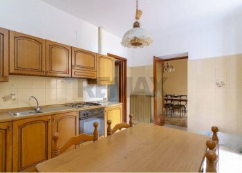 Cucina - Casa indipendente Cortile Rosmini
 
5, Bronte - foto 10