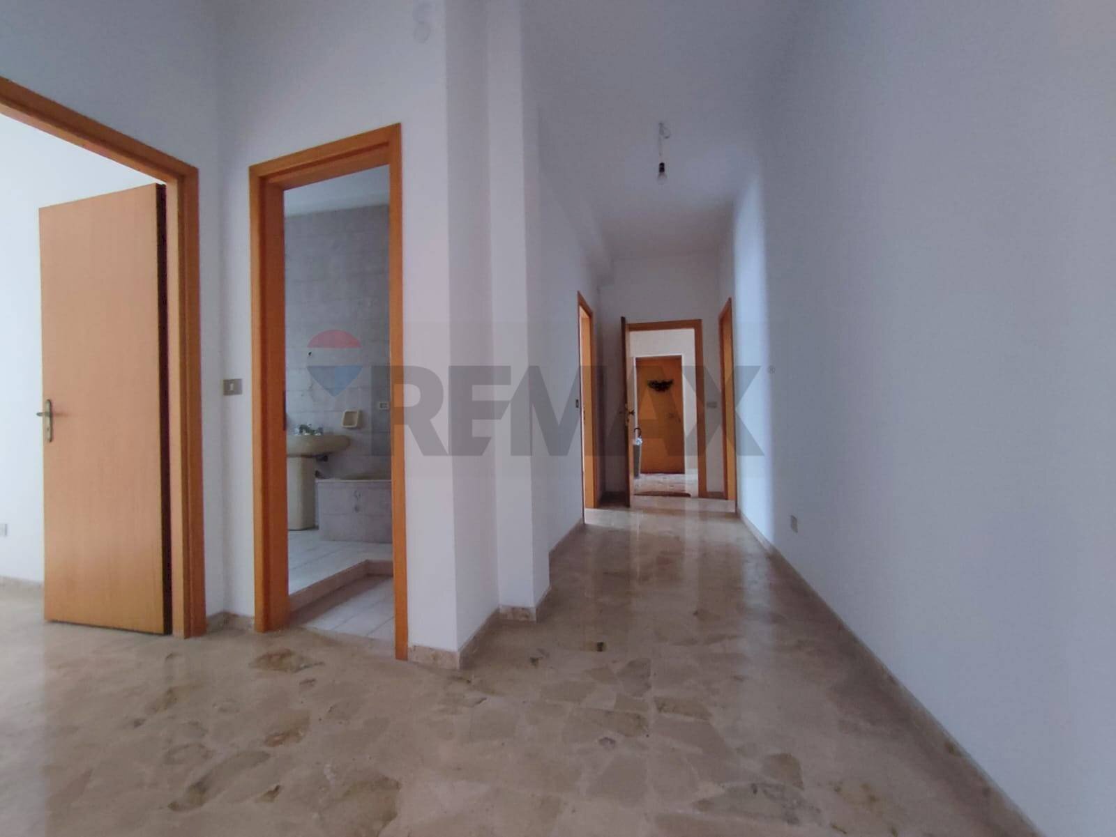 Hall / corridoio - Appartamento Floridia - foto 2