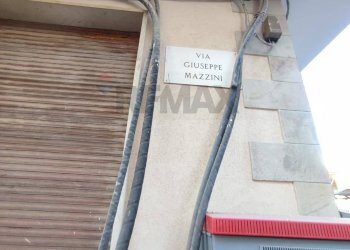 Edificio all\'aperto - Independent house Via Giuseppe Mazzini
 
35, Floridia - photo 2