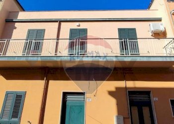 Edificio all\'aperto - Casa indipendente Via Damiano Chiesa
 
32, Avola - foto 1