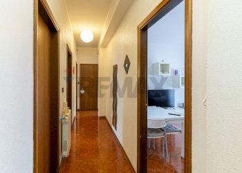 Hall / corridoio - Quadrilocale Belpasso - foto 6