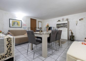 Sala da pranzo - Trilocale Via Giordano Bruno
 
136, Catania - foto 4