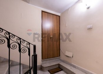 Scale - Trilocale Via Giordano Bruno
 
136, Catania - foto 21