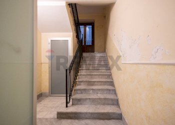 Scale - Trilocale Via Giordano Bruno
 
136, Catania - foto 24