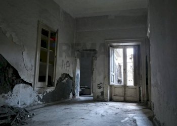 Stanza vuota - Appartamento via russo
 
40, Paterno - foto 5