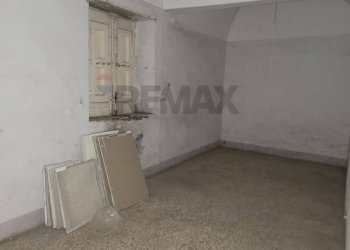 Stanza vuota - Appartamento via russo
 
40, Paterno - foto 7