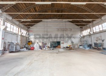 Parcheggio - Casa indipendente Via Ruffini
 
27, San Giuliano Milanese - foto 2